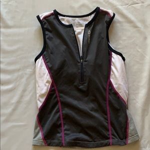Running tank top sugoi brand